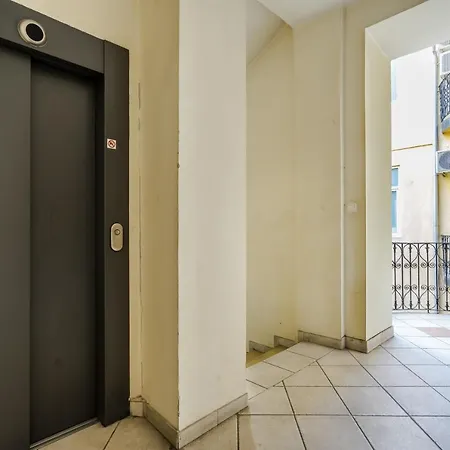 Premier Apartment